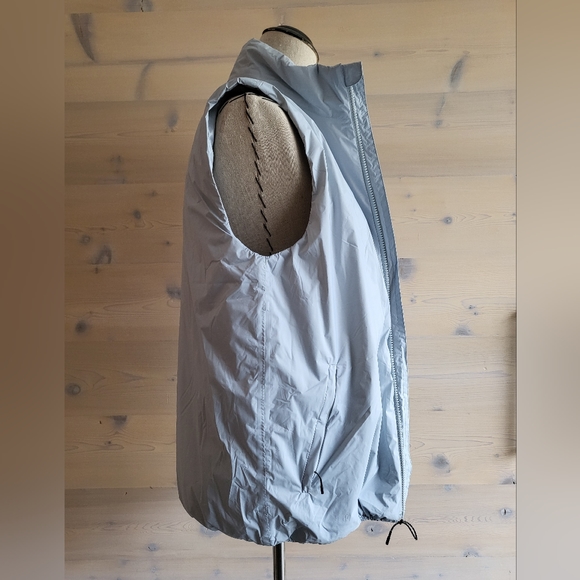 NWT Rains Nylon Padded Fuse Vest Sky Blue Unisex XS / Womens S - Picture 2 of 13